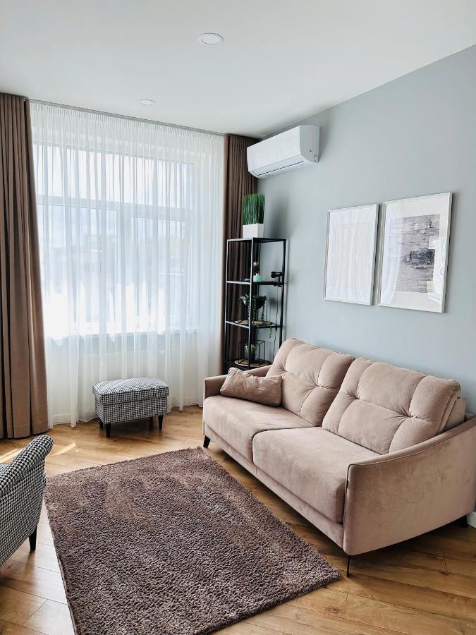 Butas Paciame Siauliu Miesto Centre Apartment โชเล ภายนอก รูปภาพ