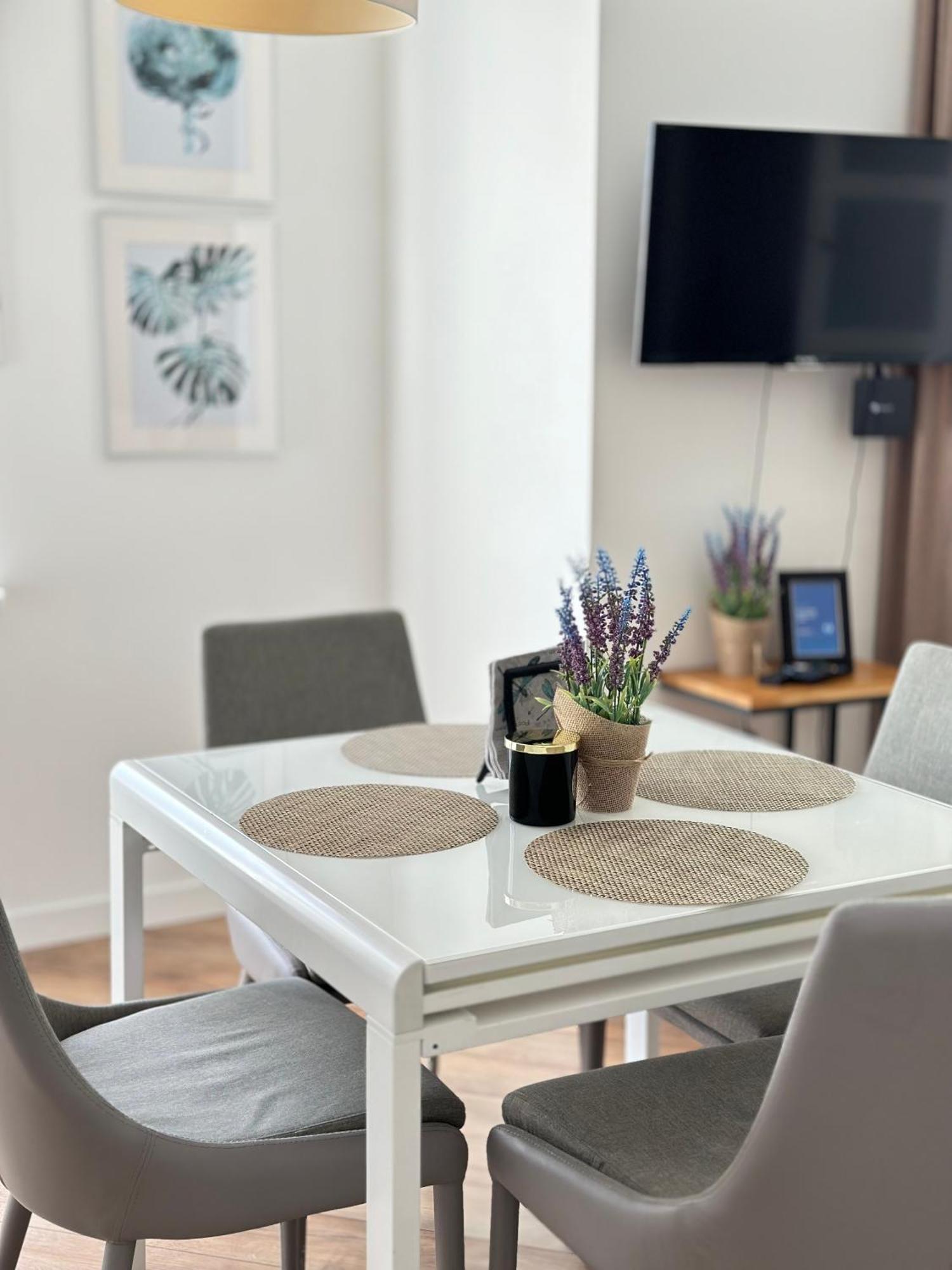 Butas Paciame Siauliu Miesto Centre Apartment โชเล ภายนอก รูปภาพ